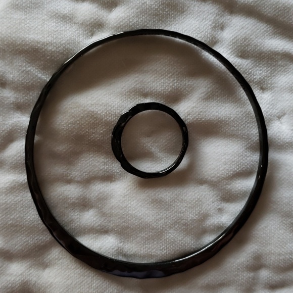 RLM Studio hematite ring and bracelet set - Picture 1 of 3